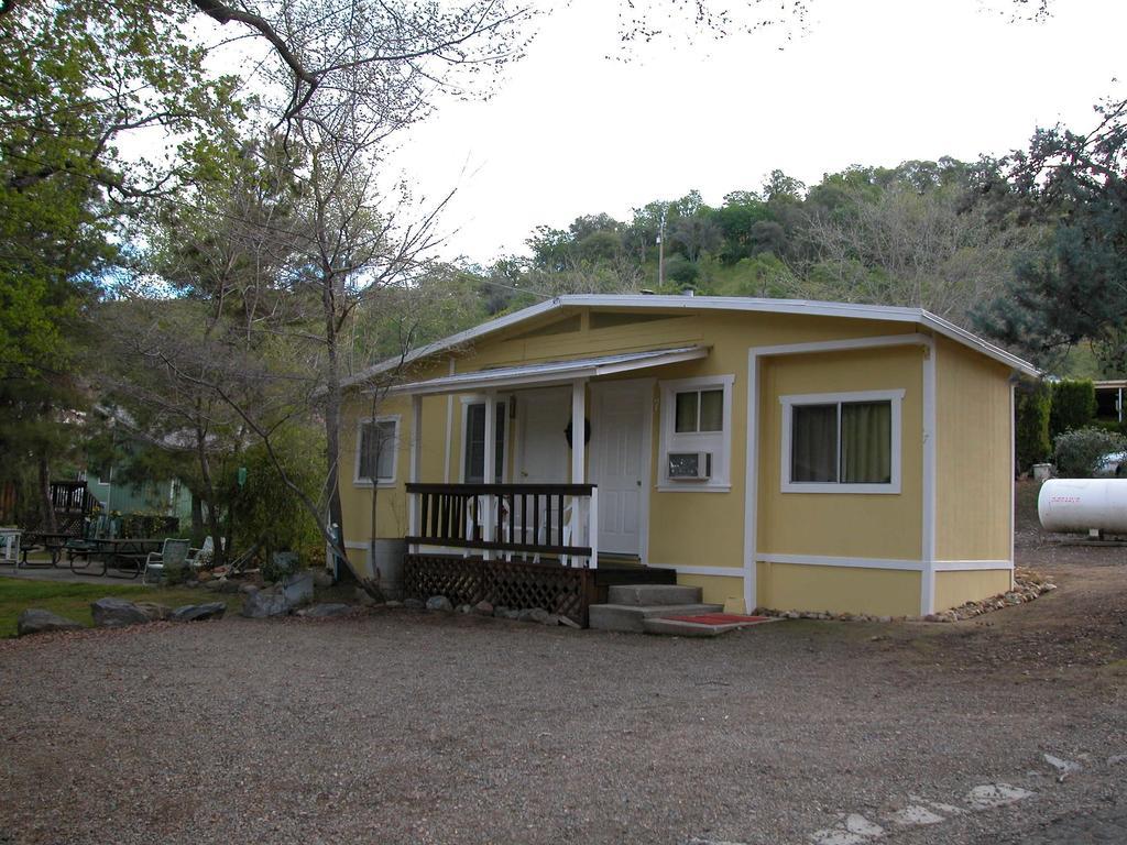 Sequoia Motel Three Rivers Buitenkant foto